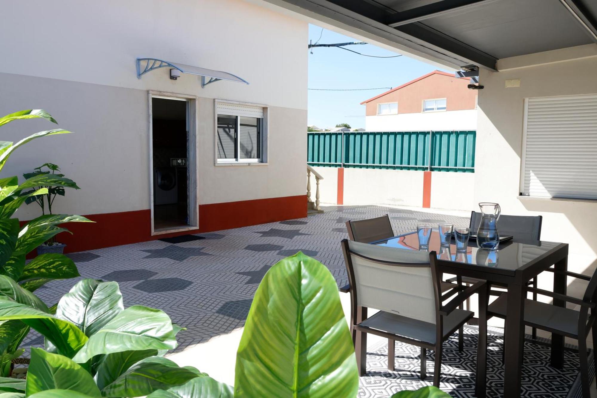 *Private Outdoor Area* 300M-Beach, Swing/No Stairs เซามาร์ทินโญโดปอร์โต ภายนอก รูปภาพ